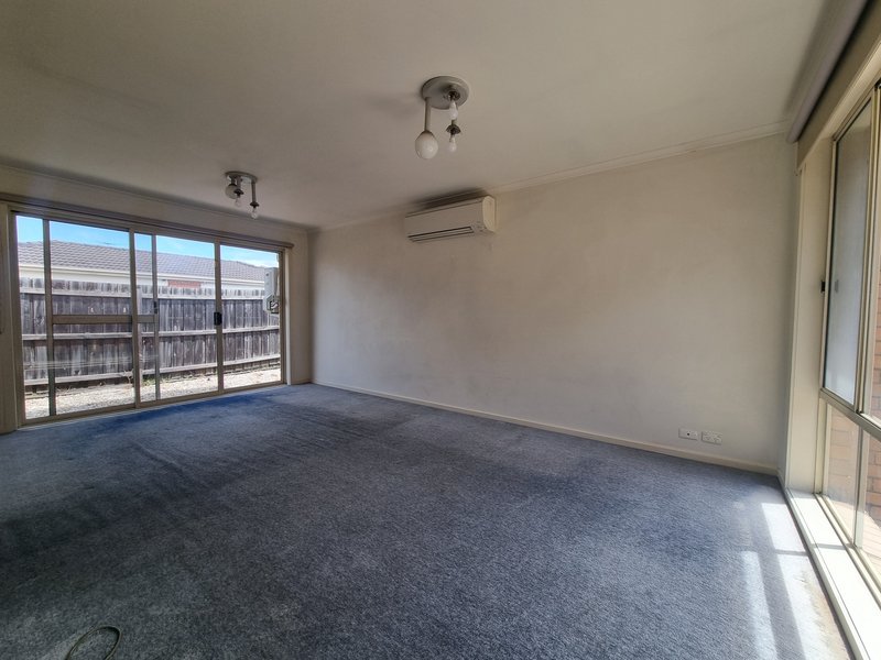 Photo - 3/8 Clarevale Street, Clayton South VIC 3169 - Image 4