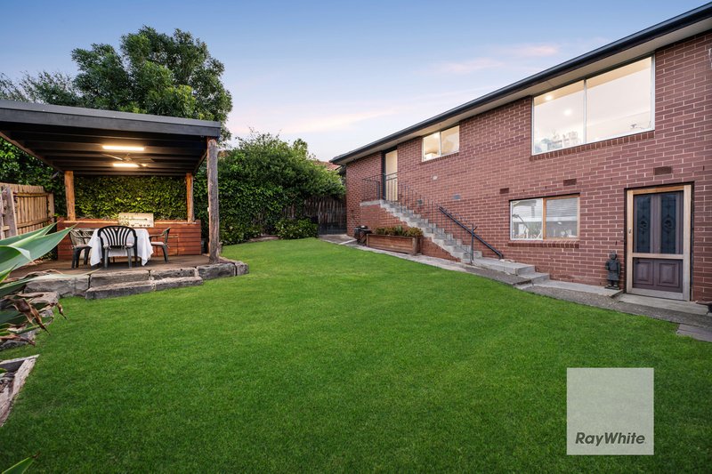 Photo - 38 Clarke Drive, Gladstone Park VIC 3043 - Image 18