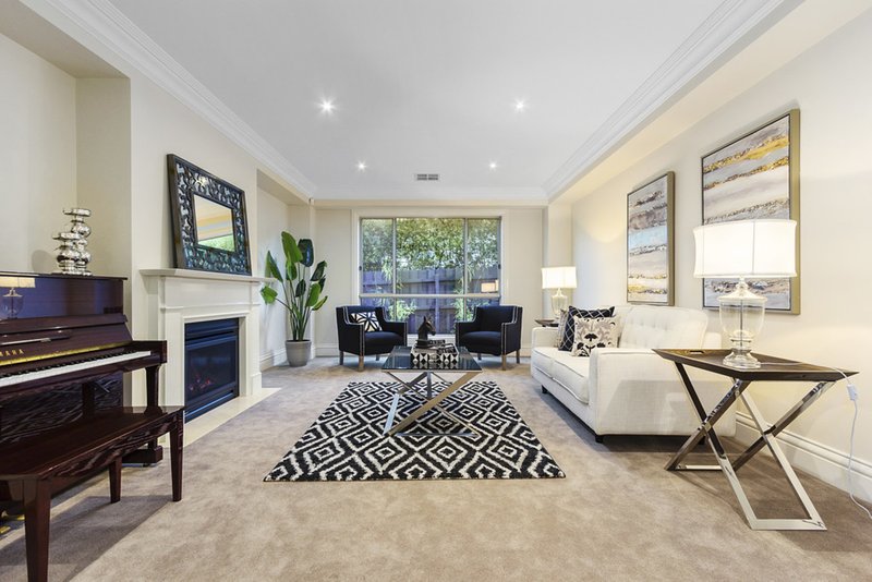 Photo - 38 Clota Avenue, Box Hill VIC 3128 - Image 5