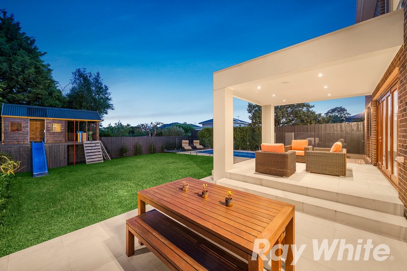 Photo - 38 Clota Avenue, Box Hill VIC 3128 - Image 17