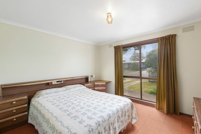 Photo - 38 Coatsworth Avenue, St Leonards VIC 3223 - Image 8