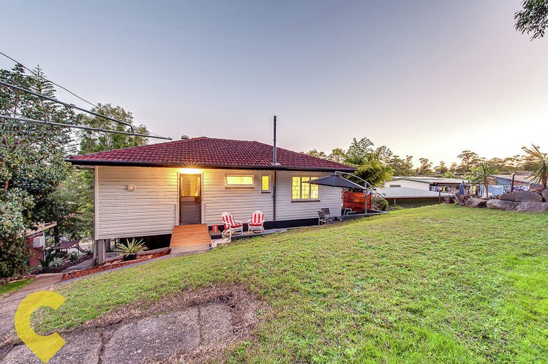 Photo - 38 Cobbity Crescent, Arana Hills QLD 4054 - Image 15