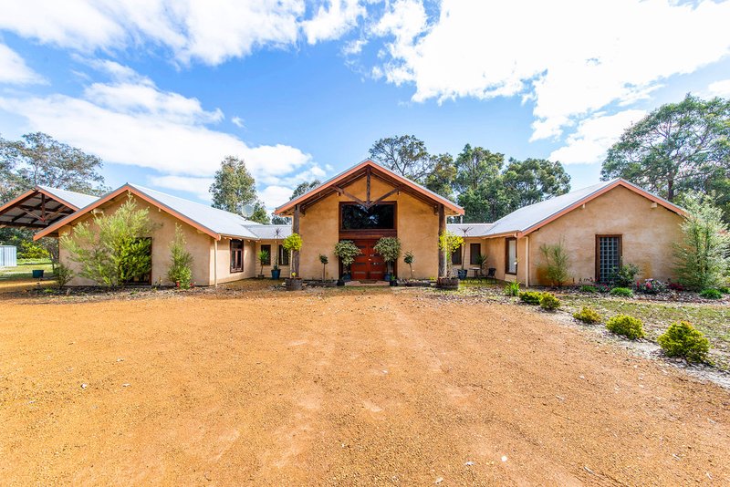 38 Cockatoo Drive, Nannup WA 6275