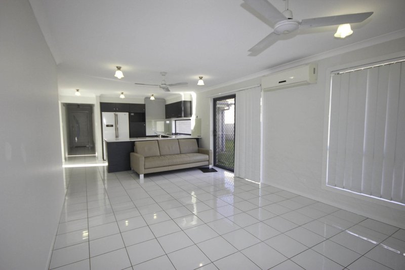 Photo - 38 Collingrove Circuit, Pimpama QLD 4209 - Image 4