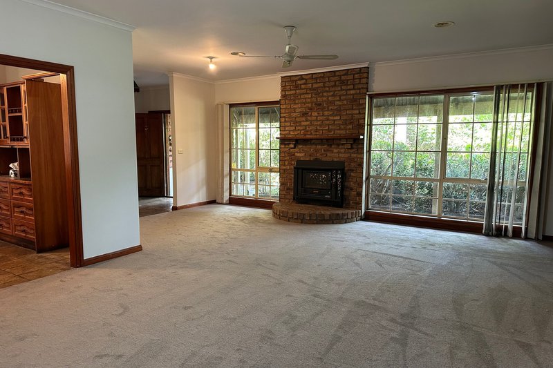 Photo - 38 Collison Road, Cranbourne East VIC 3977 - Image 2