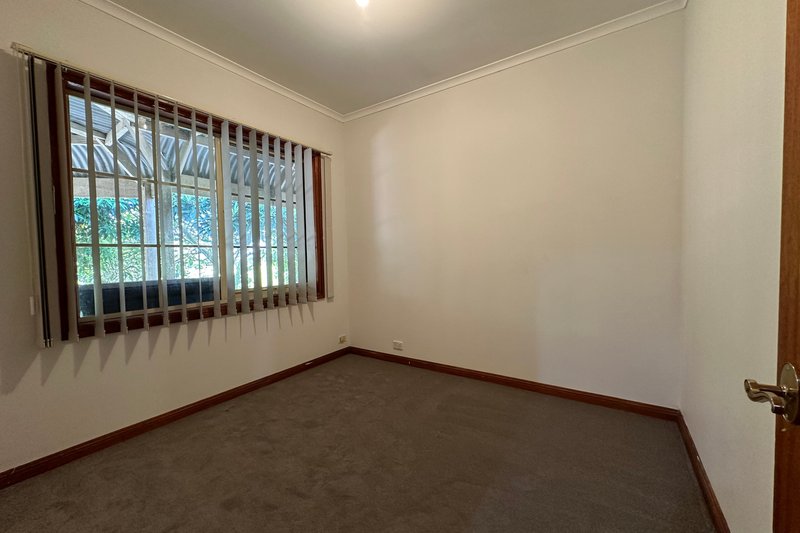 Photo - 38 Collison Road, Cranbourne East VIC 3977 - Image 15