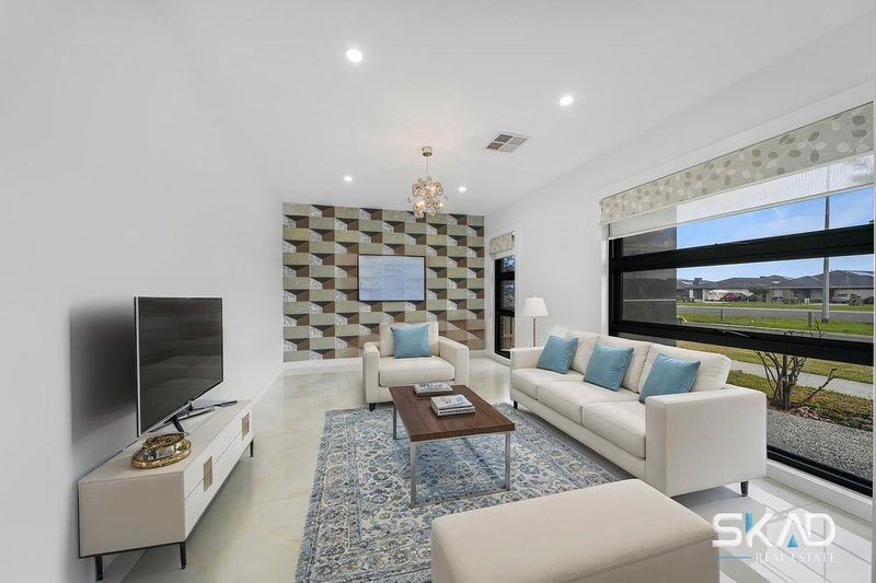 Photo - 38 Conjola Way, Wollert VIC 3750 - Image 4