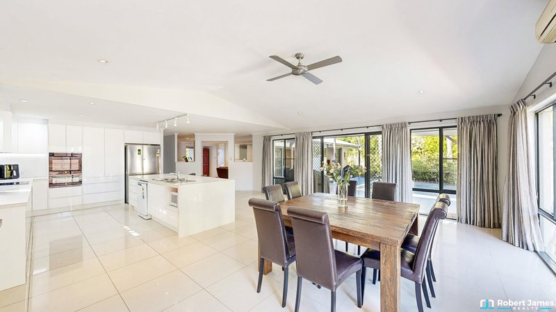 Photo - 38 Coral Fern Drive, Cooroibah QLD 4565 - Image 9