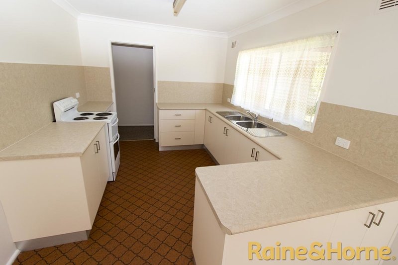 Photo - 38 Corbett Avenue, Dubbo NSW 2830 - Image 2