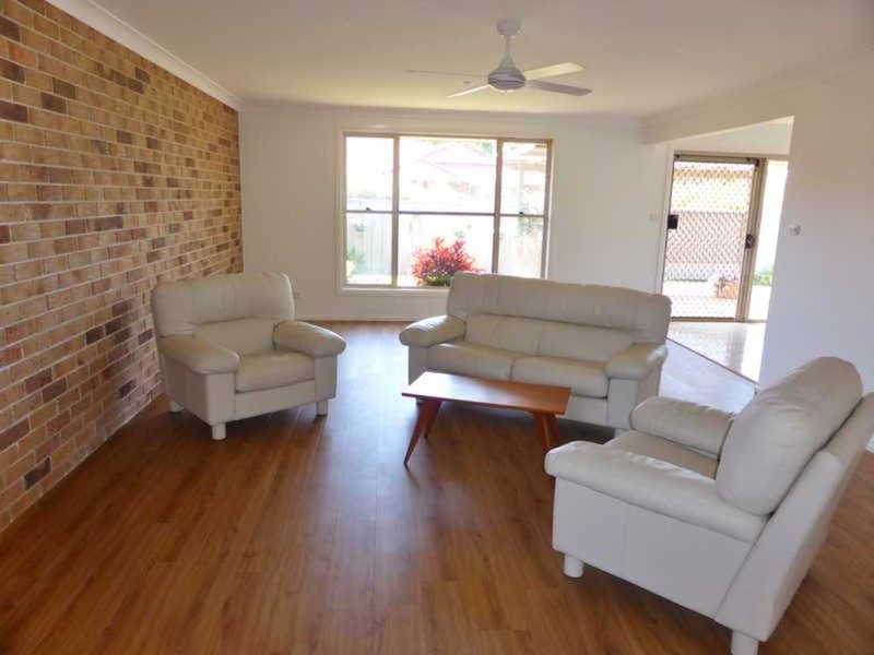 Photo - 3/8 Cross Street, Forster NSW 2428 - Image 3