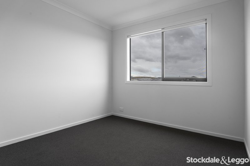 Photo - 38 Cupola Walk, Truganina VIC 3029 - Image 9