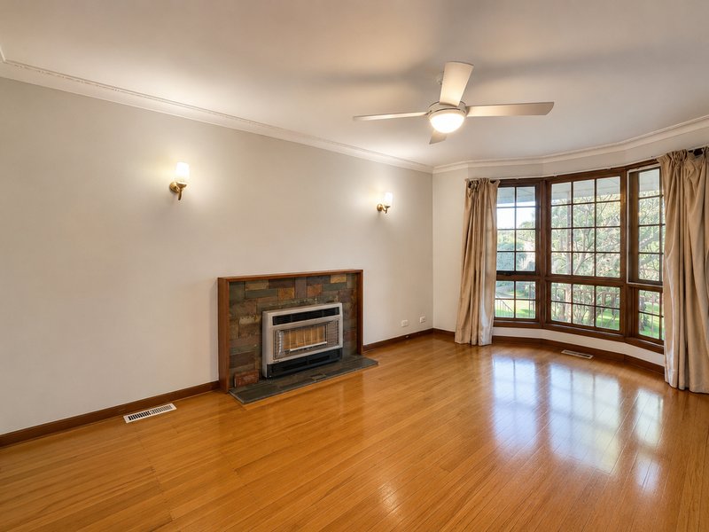 Photo - 38 Cuthbert Avenue, Highton VIC 3216 - Image 4