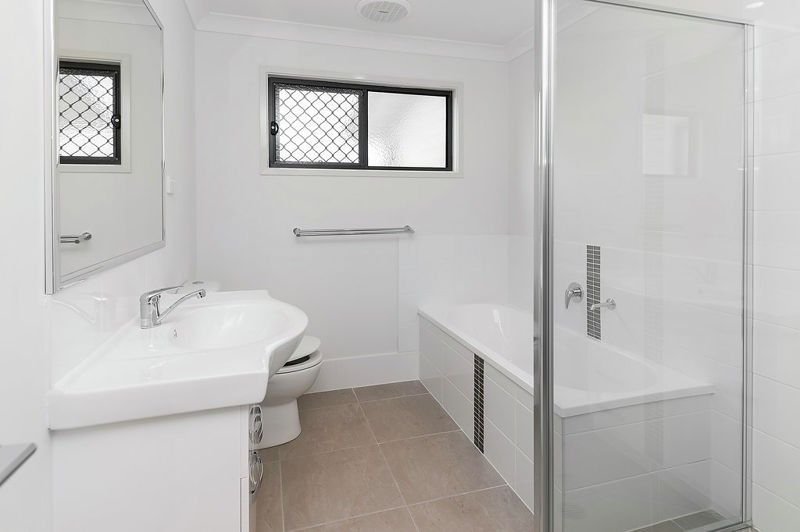 Photo - 38 Dalby Street, Holmview QLD 4207 - Image 9
