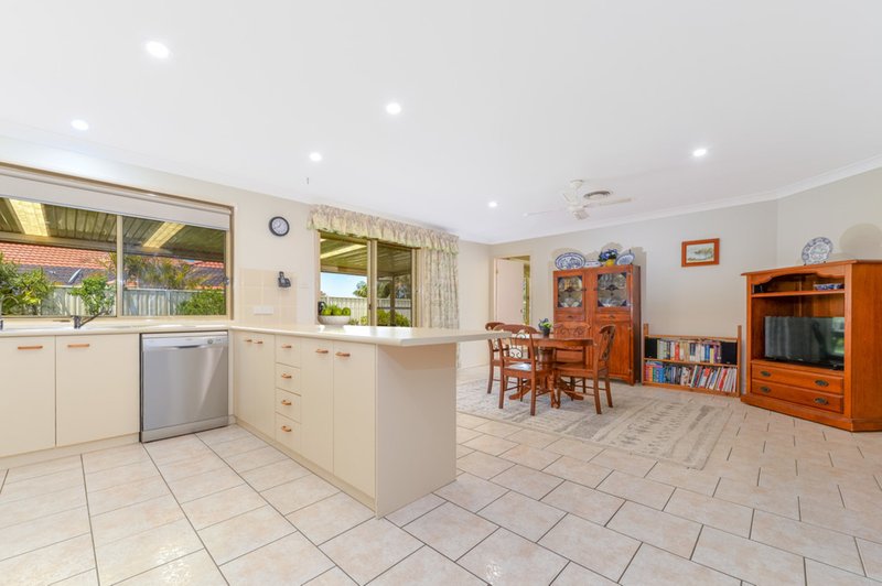 Photo - 38 Denham Drive, Horsley NSW 2530 - Image 11