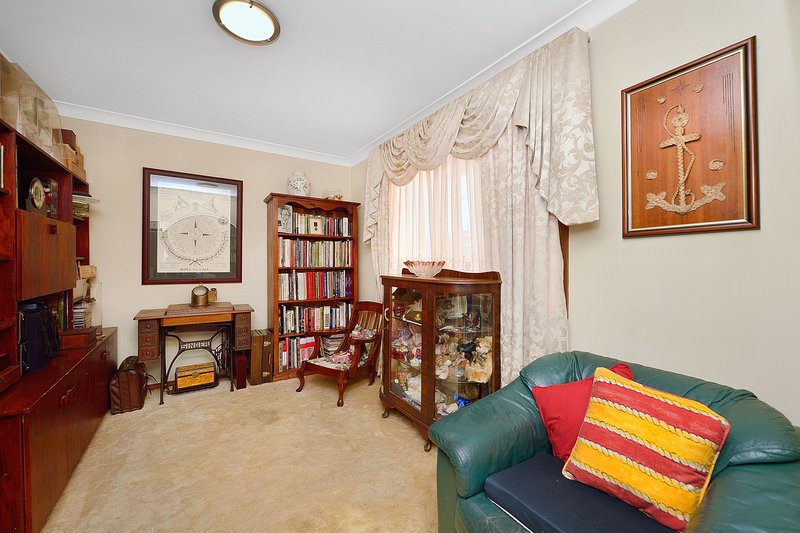 Photo - 38 Deptford Avenue, Kings Langley NSW 2147 - Image 9