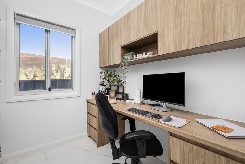 Photo - 38 Dhaka Circuit, Schofields NSW 2762 - Image 3