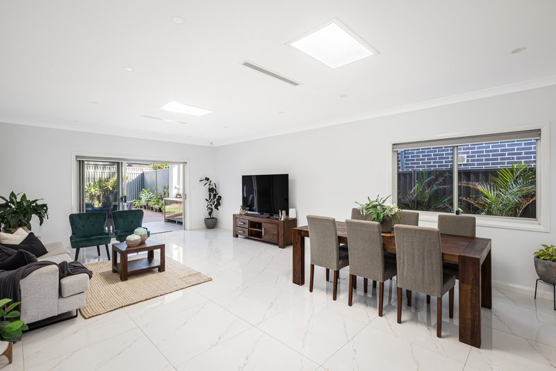 Photo - 38 Dhaka Circuit, Schofields NSW 2762 - Image 7