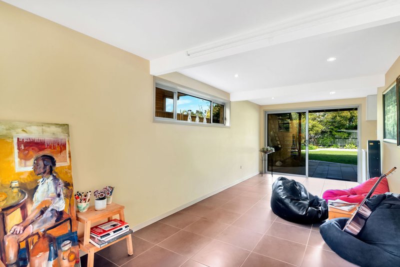 Photo - 38 Dilgara Street, Tugun QLD 4224 - Image 11