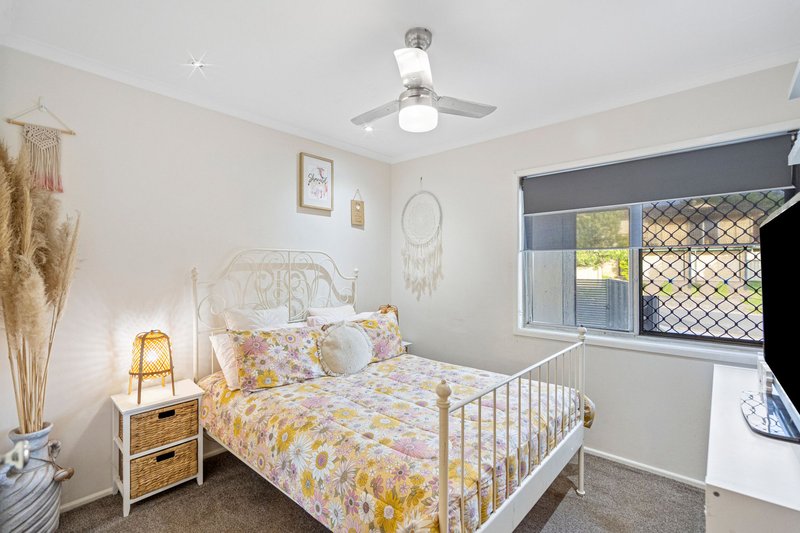 Photo - 38 Donna Avenue, Rochedale South QLD 4123 - Image 11