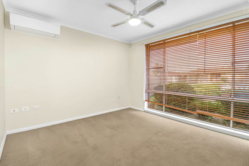 Photo - 38 Dryberry Avenue, St Clair NSW 2759 - Image 5