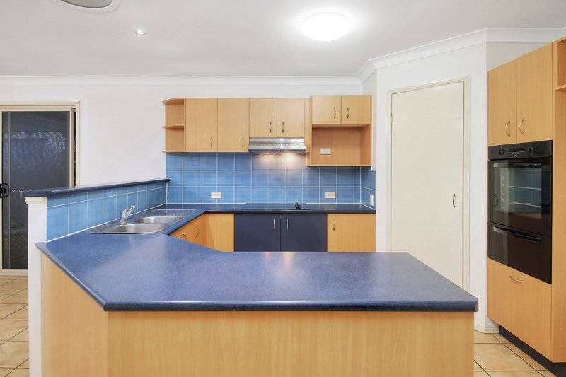 Photo - 38 Dulwich Place, Forest Lake QLD 4078 - Image 11