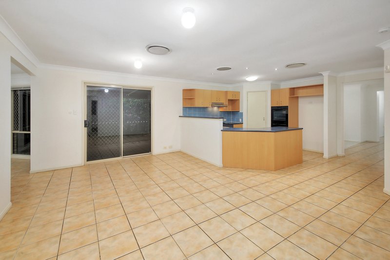 Photo - 38 Dulwich Place, Forest Lake QLD 4078 - Image 14