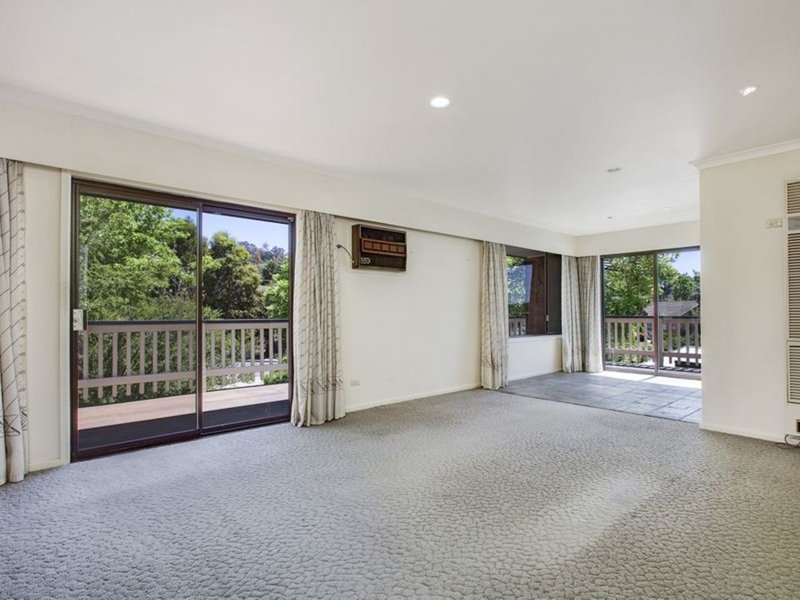 Photo - 38 Dwyer Street, Cook ACT 2614 - Image 4