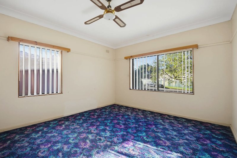 Photo - 38 Eastern Avenue, Revesby NSW 2212 - Image 3