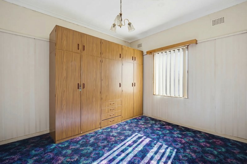 Photo - 38 Eastern Avenue, Revesby NSW 2212 - Image 5