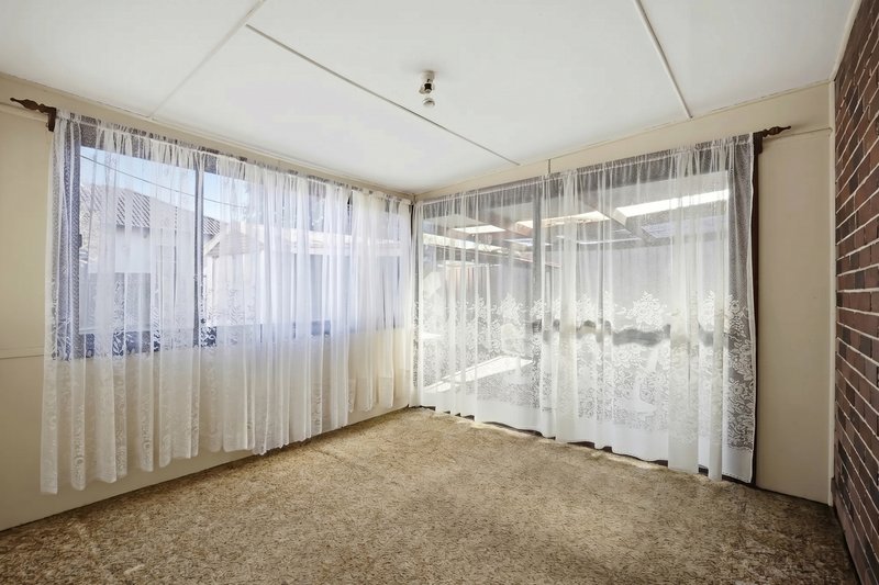 Photo - 38 Eastern Avenue, Revesby NSW 2212 - Image 6