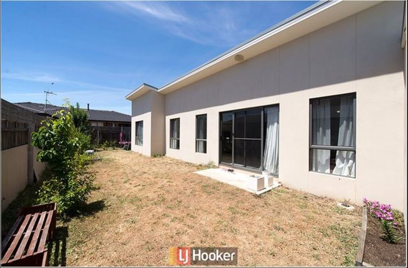 Photo - 38 Eccles Circuit, Macgregor ACT 2615 - Image 14