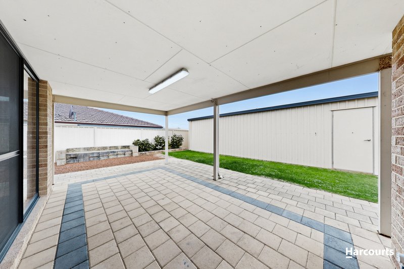 Photo - 38 Edgeworth Circuit, Tapping WA 6065 - Image 8
