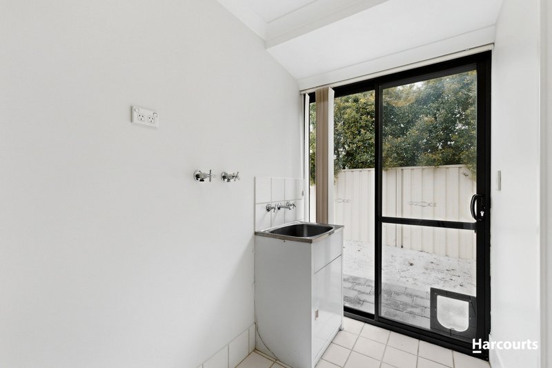 Photo - 38 Edgeworth Circuit, Tapping WA 6065 - Image 11