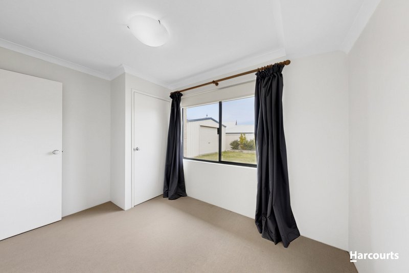 Photo - 38 Edgeworth Circuit, Tapping WA 6065 - Image 12