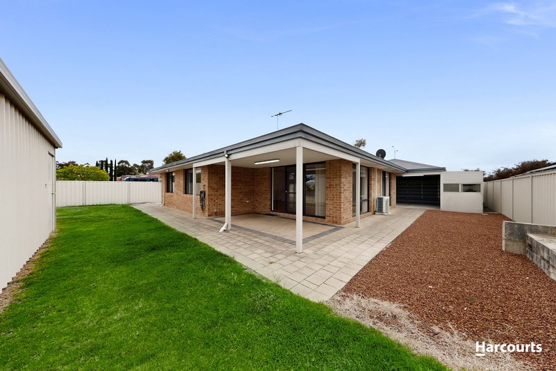 Photo - 38 Edgeworth Circuit, Tapping WA 6065 - Image 14