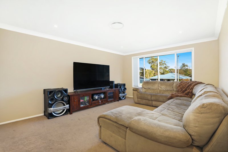 Photo - 38 Ella Street, Hill Top NSW 2575 - Image 4