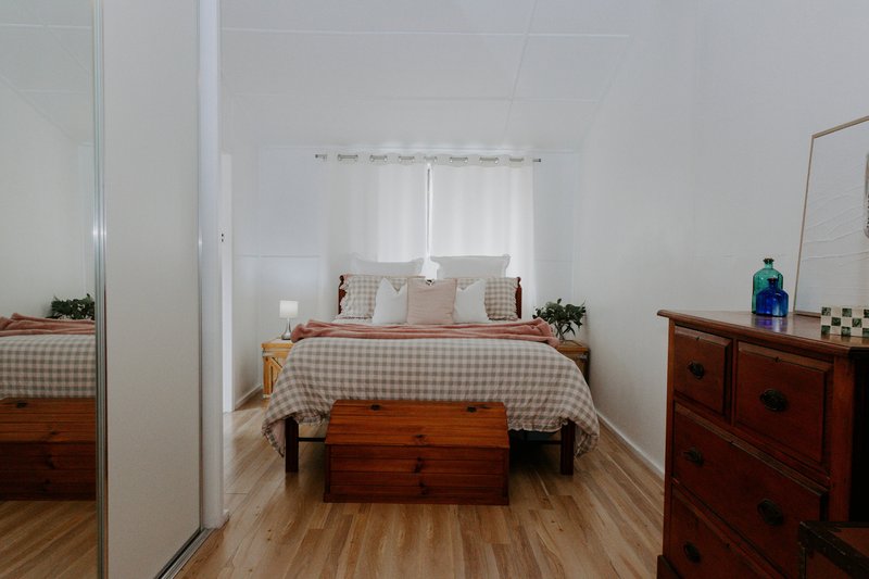 Photo - 38 Elliott Street, Gin Gin QLD 4671 - Image 6