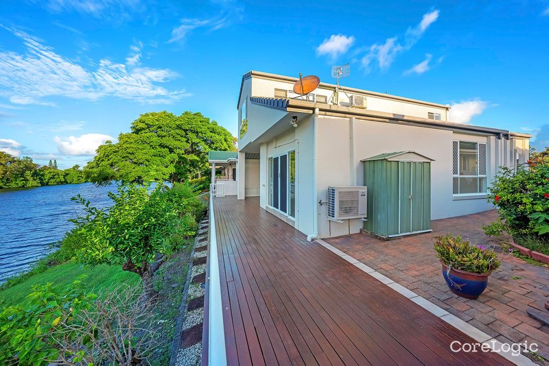 Photo - 38 Emerton Crescent, Robina QLD 4226 - Image 12