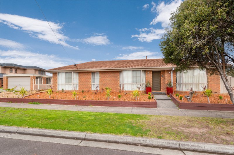 Photo - 38 Farnborough Avenue, Craigieburn VIC 3064 - Image 10