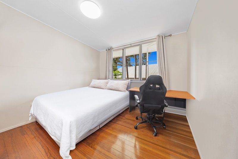 Photo - 38 Fifth Avenue, St Lucia QLD 4067 - Image 13
