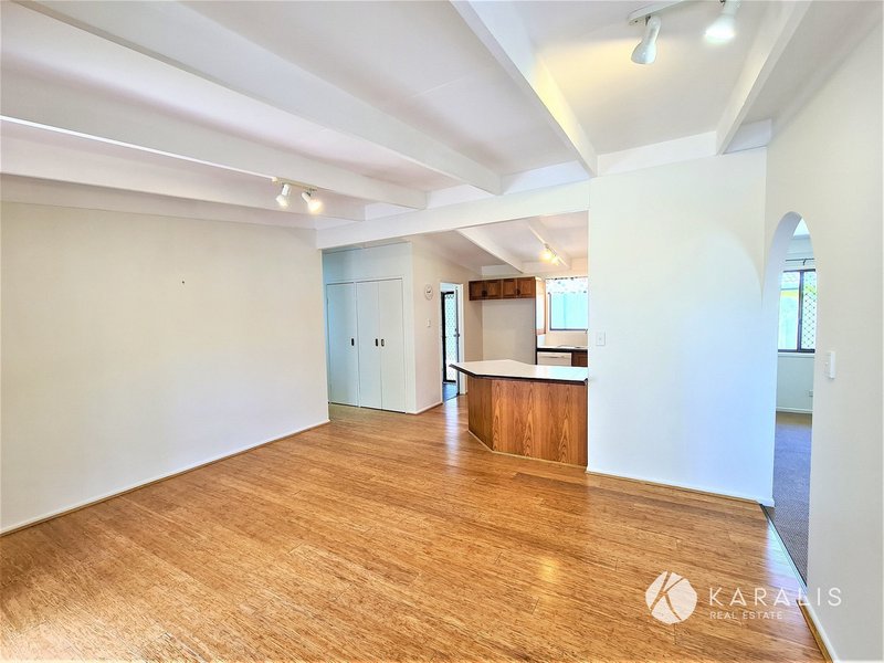 Photo - 38 Firthshire Street, Mansfield QLD 4122 - Image 3