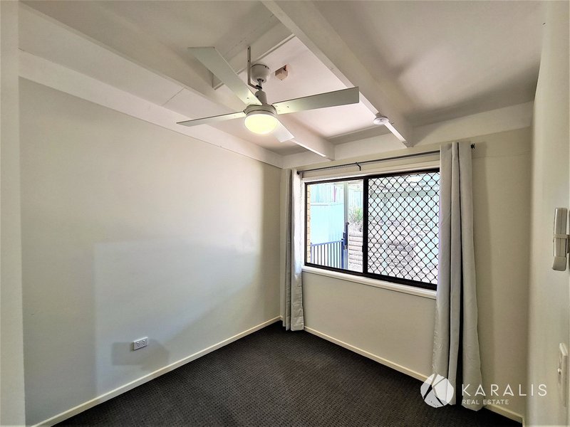 Photo - 38 Firthshire Street, Mansfield QLD 4122 - Image 11