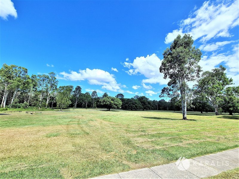 Photo - 38 Firthshire Street, Mansfield QLD 4122 - Image 15