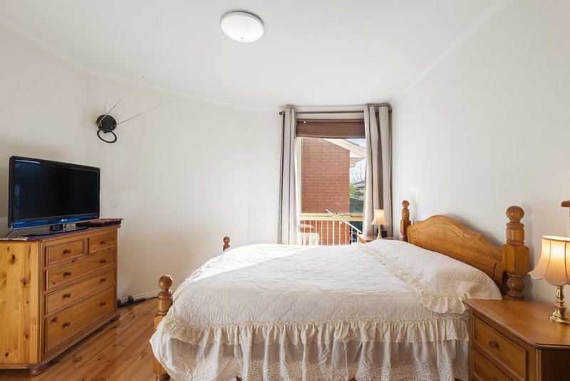 Photo - 3/8 Fisher Street, Malvern East VIC 3145 - Image 6