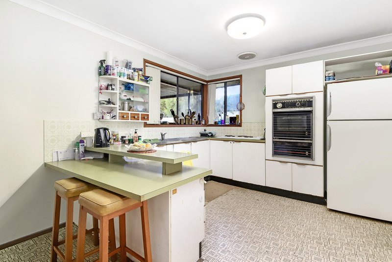 Photo - 38 Flanders Avenue, Milperra NSW 2214 - Image 3