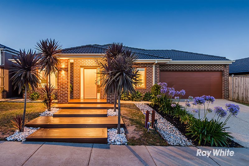 38 Flash Dan Drive, Cranbourne East VIC 3977