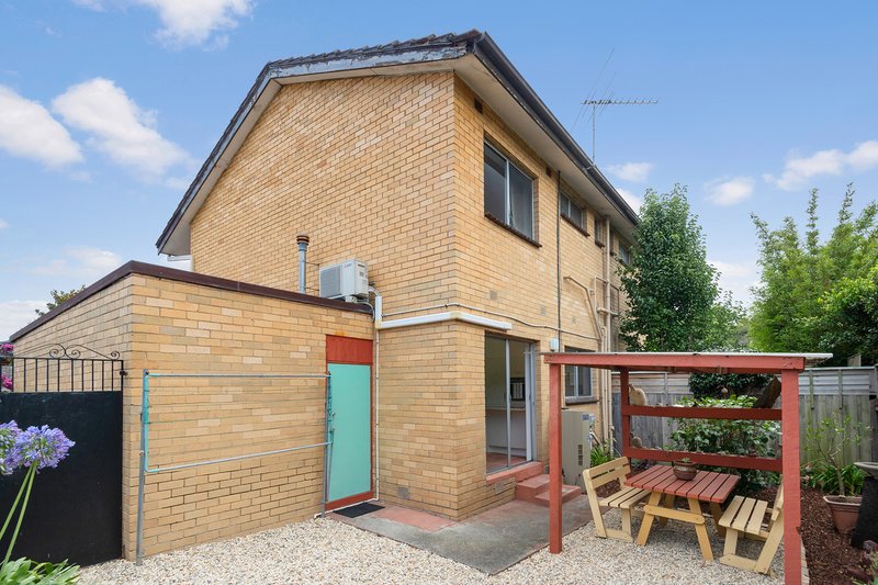 Photo - 3/8 Florence Street, Mentone VIC 3194 - Image 2