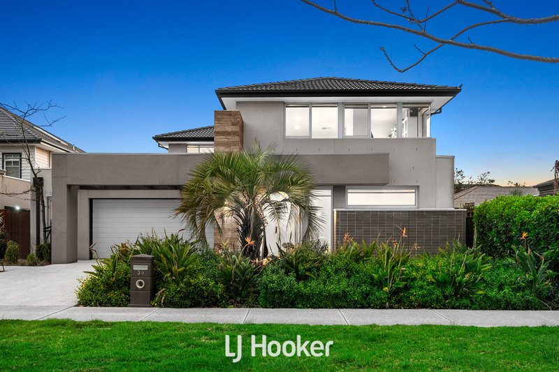 38 Flowerbloom Crescent, Clyde North VIC 3978