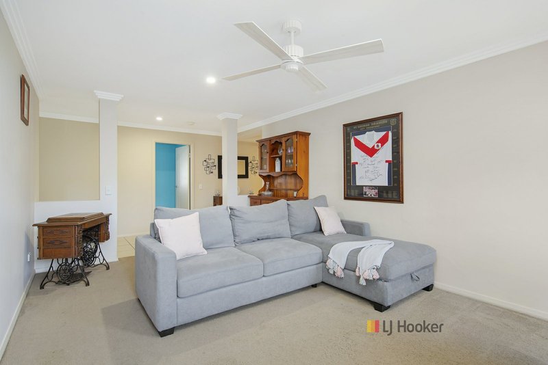 Photo - 38 Forster Avenue, Watanobbi NSW 2259 - Image 5