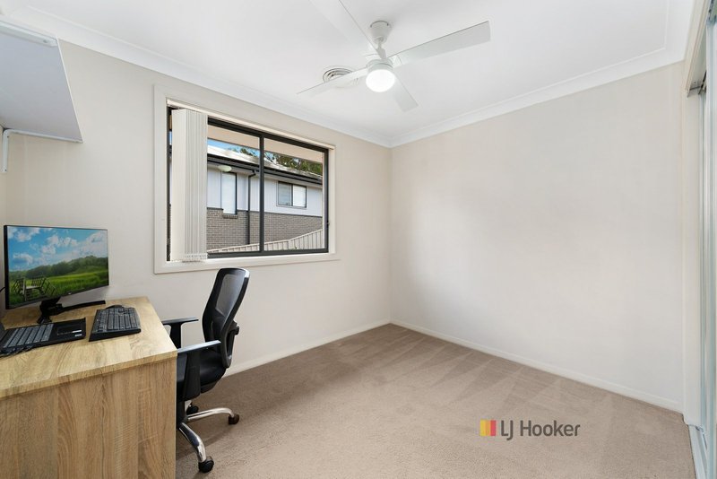 Photo - 38 Forster Avenue, Watanobbi NSW 2259 - Image 16